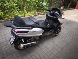 Piaggio MP3 500cc, trikes