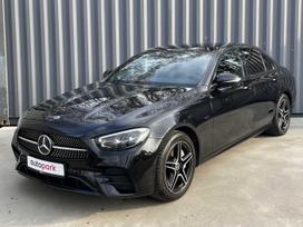 Mercedes-Benz E300, 2.0 l., sedanas