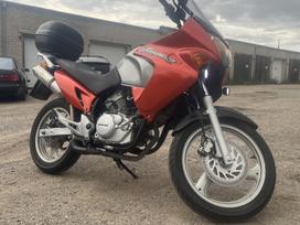 Honda XL (Varadero) 125cc, touring / sport touring / kelioniniai