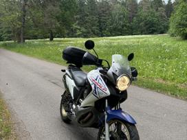Honda XL (Transalp) 700cc, enduro / adventure