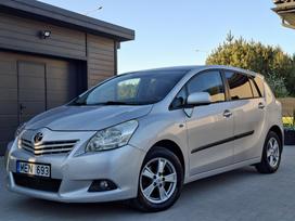 Toyota Verso, 2.0 l., Минивэн