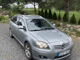 Toyota Avensis, 2.0 l., universalas