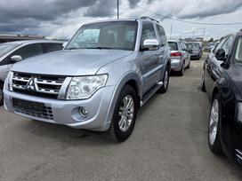 Mitsubishi Pajero, 3.2 l., Внедорожник / Кроссовер