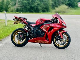 Honda CBR 1000cc, sportiniai / superbikes