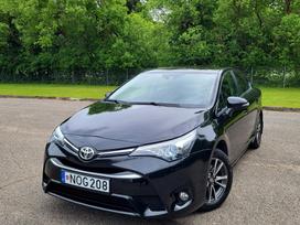 Toyota Avensis, 2.0 l., Седан