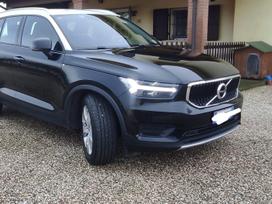 Volvo XC40, 2.0 l., off-road / crossover