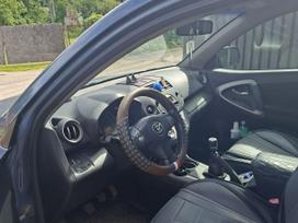 Toyota RAV4, 2.2 l., off-road / crossover