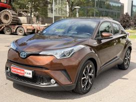 Toyota C-HR, 1.8 l., off-road / crossover