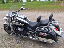Triumph Rocket III 2300cc, choppers / cruisers / custom