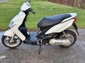 Yamaha Jog 49cc, motoroleriai / mopedai