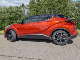 Toyota C-HR, 1.8 l., hečbekas