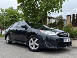 Toyota Camry, 2.0 l., sedans