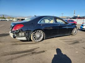 Mercedes-Benz S550, Седан