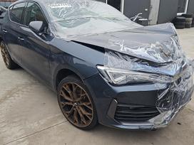 Cupra Leon dalimis. Automobilis katik