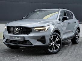Volvo XC40, 2.0 l., off-road / crossover