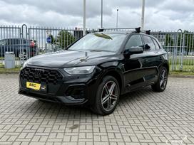Audi Q5, 2.0 l., off-road / crossover
