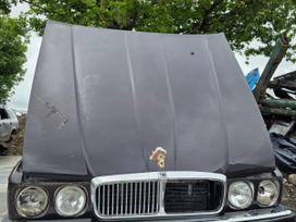 Jaguar XJ40 по частям
