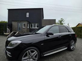 Mercedes-Benz ML350, 3.0 l., Внедорожник / Кроссовер