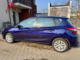 Nissan Pulsar, 1.2 l., hatchback