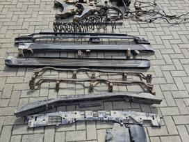Toyota Land Cruiser, J200, по частям. Toyota land cruiser 200 tik tai kas nuotraukuose