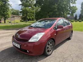 Toyota Prius, 1.5 l., hatchback