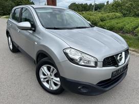 Nissan Qashqai, 1.6 l., off-road / crossover