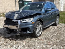 Audi Q5, 2.0 l., Внедорожник / Кроссовер