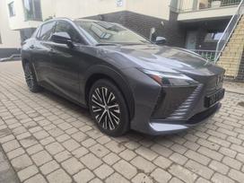 Lexus RZ 450e, 71 kWh, off-road / crossover
