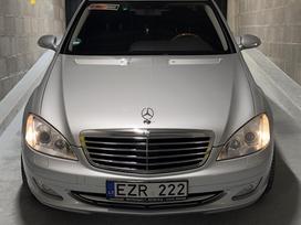 Mercedes-Benz S450, 4.7 l., sedanas