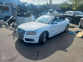 Audi S5 dalimis. Audi s5 2011 uzsiveda