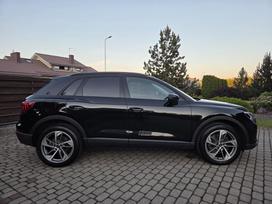 Audi Q3, 1.4 l., off-road / crossover