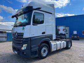 Mercedes-Benz 1845 4x2, double sleeper