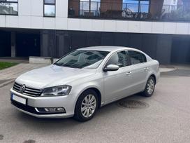 Volkswagen Passat, 2.0 l., saloon / sedan
