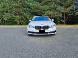 BMW 750, 4.4 l., Седан