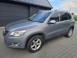 Volkswagen Tiguan, 1.4 l., off-road / crossover