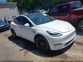 Tesla Model Y, off-road / crossover