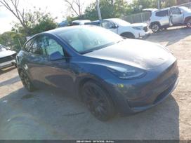 Tesla Model Y, off-road / crossover