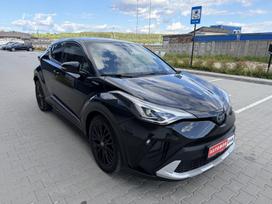 Toyota C-HR, 1.8 l., off-road / crossover