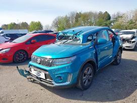 Suzuki Vitara dalimis. Atliekame automobilių komplektų pristatymą iš didžiosios