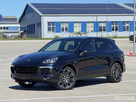 Porsche Cayenne, 3.0 l., off-road / crossover
