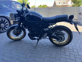 Yamaha XSR 125cc, street / klasikiniai