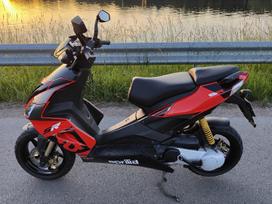 Aprilia Sr, motoroleriai / mopedai
