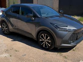 Toyota C-HR, 1.8 l., visureigis / krosoveris
