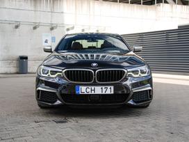 BMW M550, 3.0 l., sedanas
