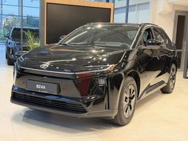 Toyota bZ4X, 73 kWh, off-road / crossover