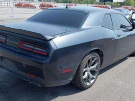 Dodge Challenger dalimis. Yra ir daugiau