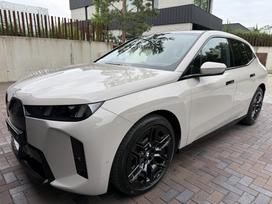 Bmw IX, 98 kwh, visureigis / krosoveris