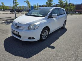 Toyota Verso, 2.0 l., visureigis / krosoveris