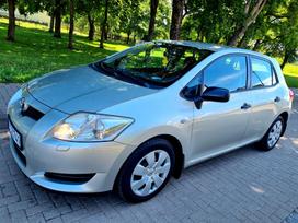 Toyota Auris, 1.6 l., Хэтчбек