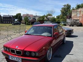 BMW 525, 2.5 l., sedans